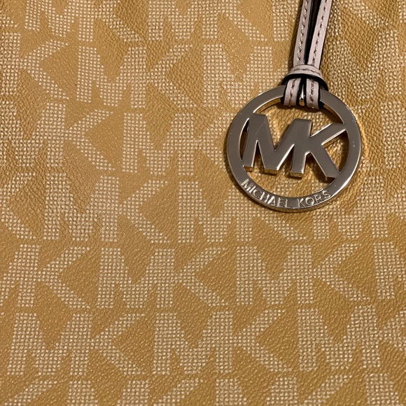 Michael Kors Jet Set East West Signature Logo Top Zip Tote - Picture 3 of 9